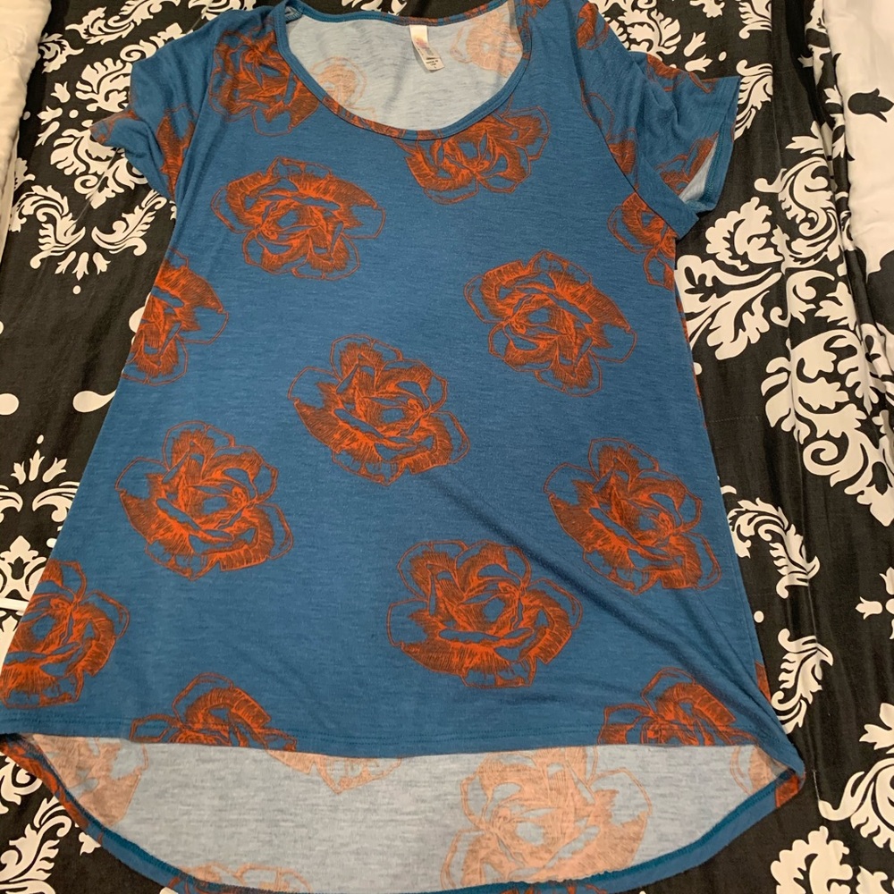 Lularoe top